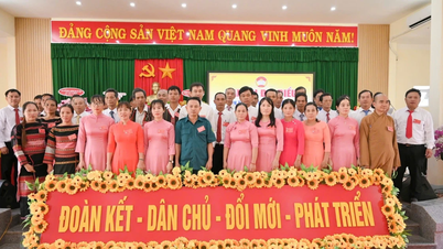 លោកស្រី Pham Thi Thu Ha ត្រូវបានបោះឆ្នោតជ្រើសរើសឲ្យកាន់តំណែងជាប្រធានគណៈកម្មាធិការរណសិរ្សមាតុភូមិវៀតណាមនៃឃុំ An Tuong។