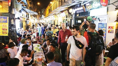 Hanoi: Street food paradise attracts international visitors