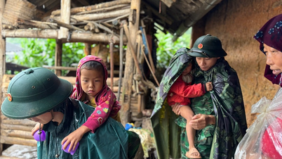Lực lượng vũ trang tỉnh Tuyên Quang căng mình giúp dân vượt lũ