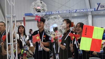 Studenti z Ho Či Minova Města reprezentují Vietnam v mezinárodní soutěži DroneSoccer a poprvé v historii „vyhráli“ cenu