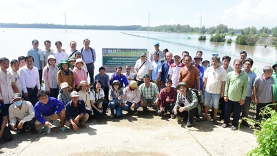 Visiting flood-based livelihood models in An Cu commune