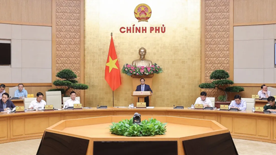 នាយករដ្ឋមន្ត្រី Pham Minh Chinh៖ ពិតប្រាកដណាស់ការទូទាត់ប្រាក់អត្ថប្រយោជន៍សម្រាប់អ្នកដែលលាឈប់ពីការងារមុនថ្ងៃទី ១៥ ខែតុលា