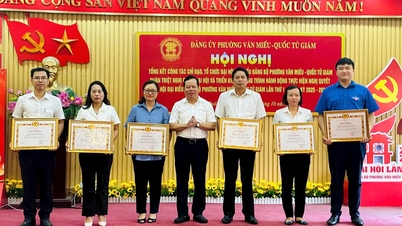 Van Mieu - Quoc Tu Giam Ward is determined to successfully implement the Resolution of the 1st Party Congress.