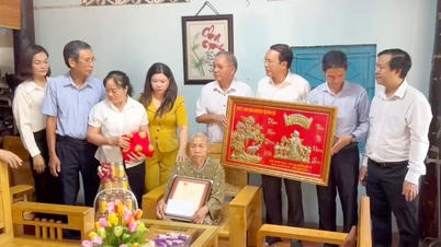 Dong Nai province delegation visited and wished longevity to the elderly
