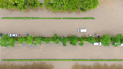 Hav av vann og utrolige scener den dagen Hanoi ble oversvømmet