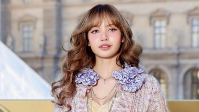 Lisa (Blackpink) ស្អាតដូចតុក្កតានៅប៉ារីស