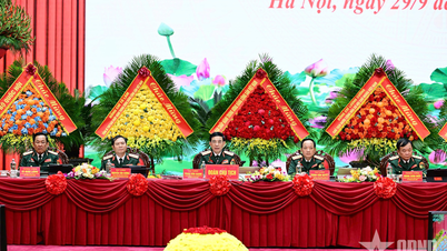 មហាសន្និបាតលើកទី 12 នៃគណៈកម្មាធិការបក្សកងទ័ពបានបន្តថ្ងៃធ្វើការទីពីរ។