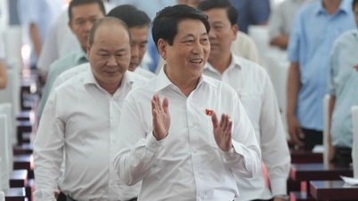 President Luong Cuong meets with voters in Ho Chi Minh City before the National Assembly session