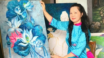 Contemplating the blossoming, fading and rebirth in the paintings of artist Truong Kim