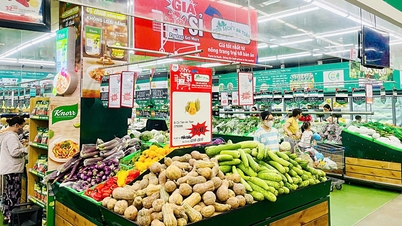 小売業界では、洪水被害地域の人々への必需品の供給を増やすことについて話し合っている。