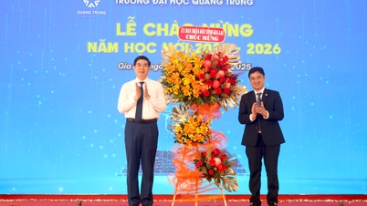 Phó Chủ tịch UBND tỉnh Lâm Hải Giang dự khai giảng năm học mới
