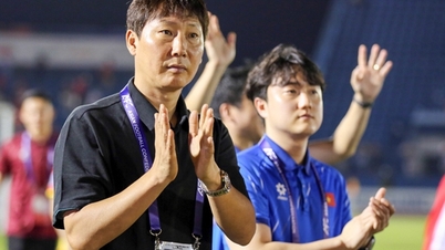 Trình Thủ tướng Chính phủ tặng thưởng Bằng khen cho các cá nhân của ban huấn luyện U23 Việt Nam
