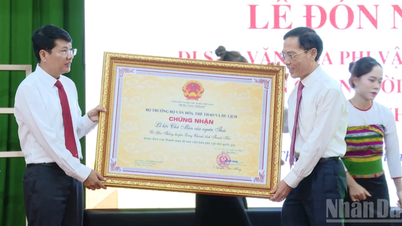 Đón nhận Di sản văn hóa phi vật thể quốc gia “Lễ hội Chá Mùn”