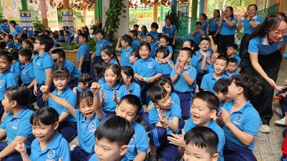 Dziwne i interesujące przedmioty w szkołach podstawowych w Ho Chi Minh City