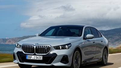 BMW reclaims the luxury car throne in the US from Lexus