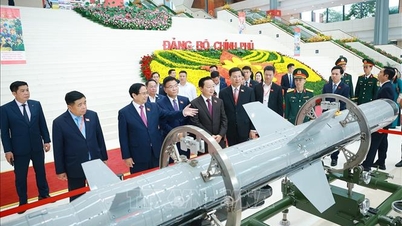 총리는 제1차 정부당대회 준비회의를 주재했습니다.