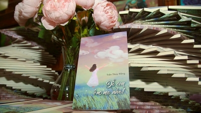 Des millions de câlins à maman dans le livre « Laisse-moi te serrer dans mes bras ! »