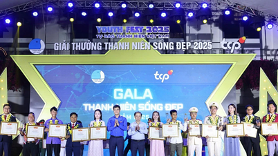 นักวิ่งตาบอด หวู เตียน มานห์ และ 'คนรุ่นใหม่ใช้ชีวิตอย่างงดงาม' ในปี 2568 สร้างแรงบันดาลใจและจุดประกายศรัทธา
