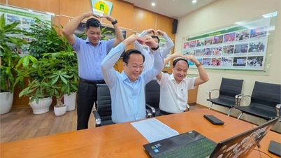 ប្រធាន​មន្ទីរ​អប់រំ​និង​បណ្តុះបណ្តាល​ហាណូយ​ដើរ​ឆ្លង​ទឹក​«​ចូលចិត្ត​»​លើកទឹកចិត្ត​សិស្ស​ឱ្យ​សិក្សា​តាម​អ៊ីនធឺណិត​