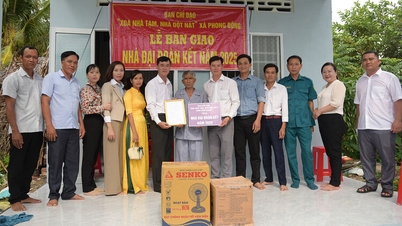 Bền chặt khối đại đoàn kết ở Vĩnh Phong
