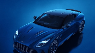 مراجعة أستون مارتن DB12 S: إعادة تعريف السيارات السياحية الفاخرة
