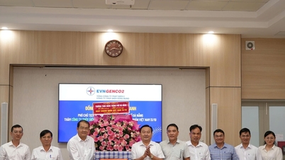 Lãnh đạo thành phố Đà Nẵng thăm doanh nghiệp tiêu biểu nhân Ngày Doanh nhân Việt Nam (13/10)