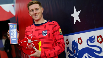 Während viele englische Stars besorgt sind, wird sich der 22-jährige Spieler, der erst 249 Minuten gespielt hat, mit Sicherheit für die Weltmeisterschaft qualifizieren.