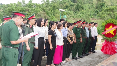 Dâng hương, dâng hoa tưởng niệm các liệt sĩ hy sinh trên tuyến đường 71