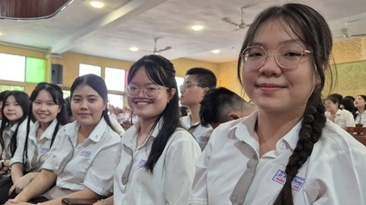 Ciudad Ho Chi Minh entrena al equipo nacional de estudiantes excelentes de una manera 'especial'