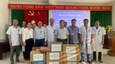ພະແນກສາທາລະນະສຸກ ມອບຂອງຂວັນ 1,000 ພູດ ຊ່ວຍເຫຼືອບັນດາສະຖານທີ່ປິ່ນປົວທີ່ໄດ້ຮັບຜົນກະທົບຈາກພະຍຸ