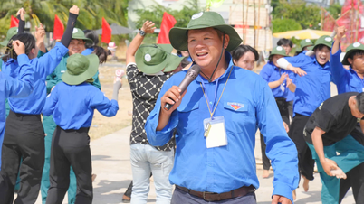 Enthusiastic youth leader