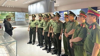 Hue City-polisen lär sig och utbyter erfarenheter i södra provinser och städer