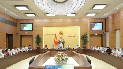 Uchwała w sprawie ogłoszenia Regulaminu organizacji i działania Jury