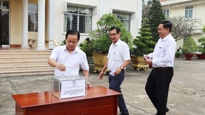 Bến Lức: Phát động quyên góp ủng hộ đồng bào vùng bão, lũ