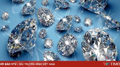Russians increasingly prefer to invest in diamonds