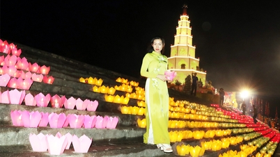 Lễ cầu an và hội hoa đăng ở sông Lục Đầu
