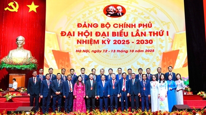 ベトナム国営海運会社の党委員会代表団が2025~2030年任期の第1回政府党大会に出席