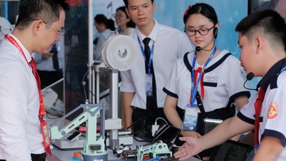 Apabila dron, robot dan cip Vietnam "disiarkan secara langsung" di pameran teknologi HCMC