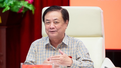 Wakil Ketua Majelis Nasional Le Minh Hoan bekerja dengan Grup Industri Militer dan Telekomunikasi Viettel
