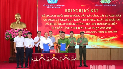 Ký kết kế hoạch phối hợp, tập huấn kỹ năng lái xe an toàn và giáo dục pháp luật về an toàn giao thông