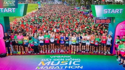12,800人のランナーがゴールラインに到達し、VPバンク・ダット・セン・ホン・ミュージックマラソン2025は感動的な幕を閉じました。