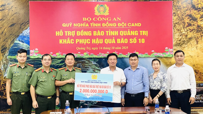 Der People's Public Security Comradeship Fund unterstützt die Provinz Quang Tri bei der Überwindung der Folgen des Sturms Nr. 10