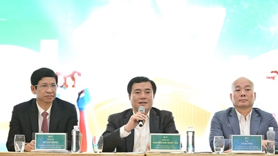 ກອງ​ປະ​ຊຸມ​ຖະ​ແຫຼງ​ຂ່າວ​ທີ່​ຈະ​ປະ​ກາດ​ຂໍ້​ມູນ​ກ່ຽວ​ກັບ​ງານ​ວາງ​ສະ​ແດງ​ລົດ​ປີ 2025​