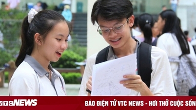 Tiga pelajar gred 10 memenangi hadiah pertama dalam peperiksaan pelajar cemerlang gred 12 Hanoi