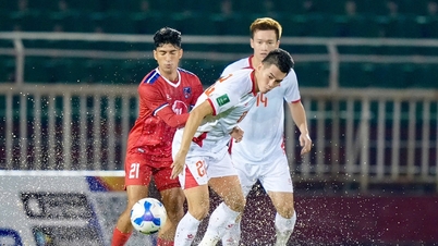 Tien Linh erläuterte den Grund, warum die vietnamesische Mannschaft zwar viele Schüsse abgab, aber kein Tor erzielen konnte.