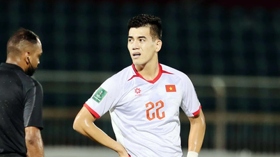 Tien Linh: Thong Nhat Stadium is not good for Vietnam's strikers to compete