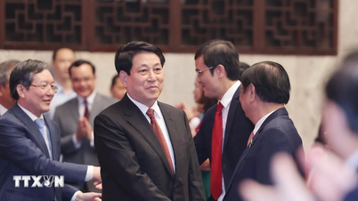 ประธานาธิบดีเลืองเกื่องเข้าร่วมพิธีเพื่อเป็นเกียรติแก่เกษตรกรชาวเวียดนามที่มีผลงานดีเด่น