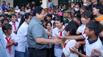 Prime Minister attends groundbreaking ceremony of school in mountainous border commune of Thanh Hoa