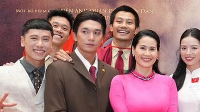 50 tahun sastra dan seni Kota Ho Chi Minh: Banyak kegiatan bermakna, pemutaran film keliling 'Red Rain' di Con Dao