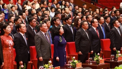 Apertura de la sesión preparatoria del XVIII Congreso del Partido de Hanoi, período 2025-2030